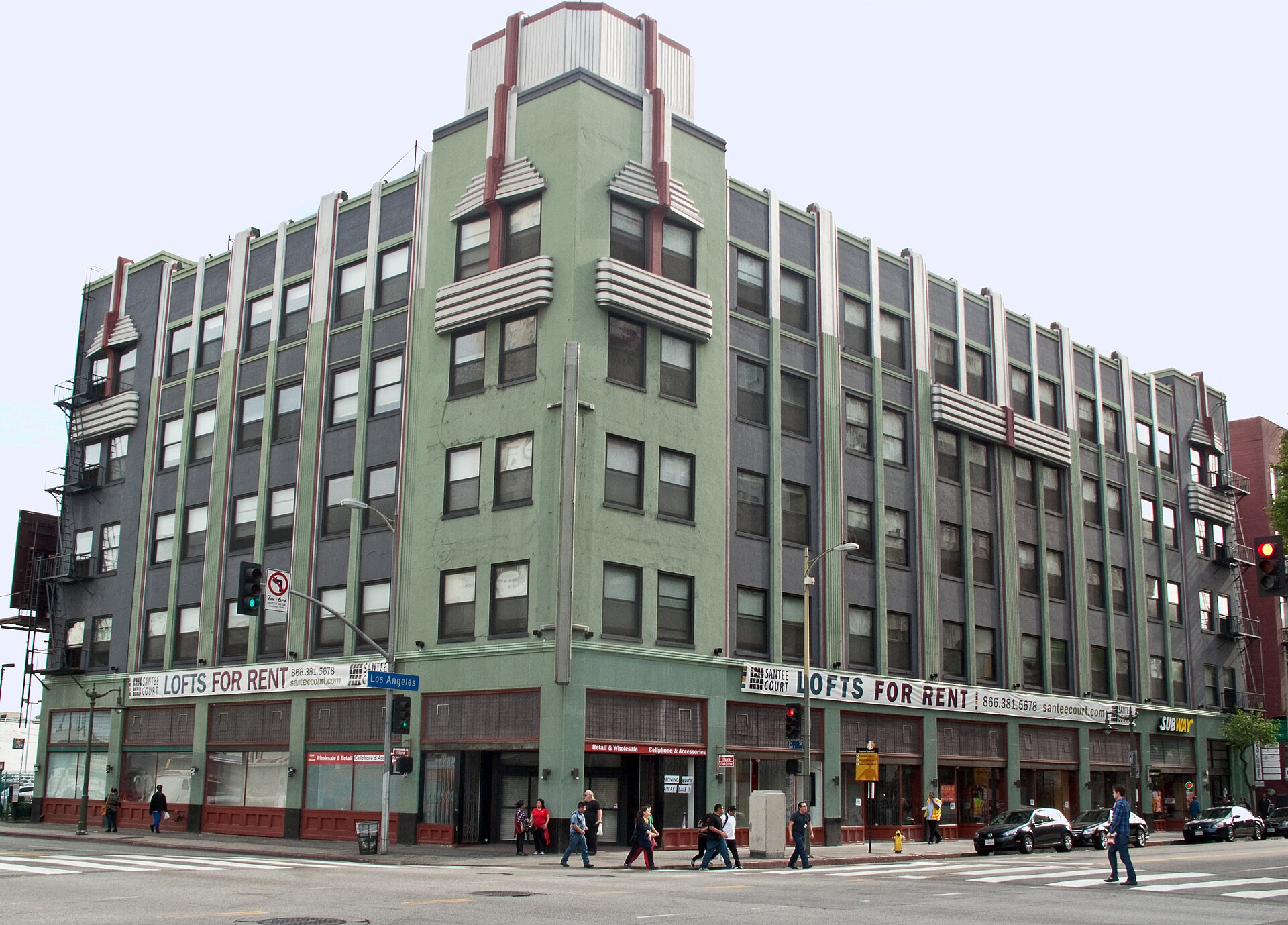 Santee Court Phase 1 (Plaza + Parking Structure) — 700/714, 716, 722/724 S. Los Angeles St., Los Angeles